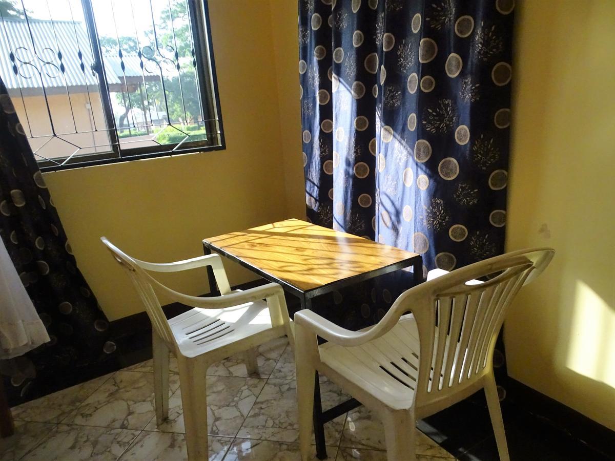 Mgulani Lodge Hotel Dar es Salaam Bagian luar foto